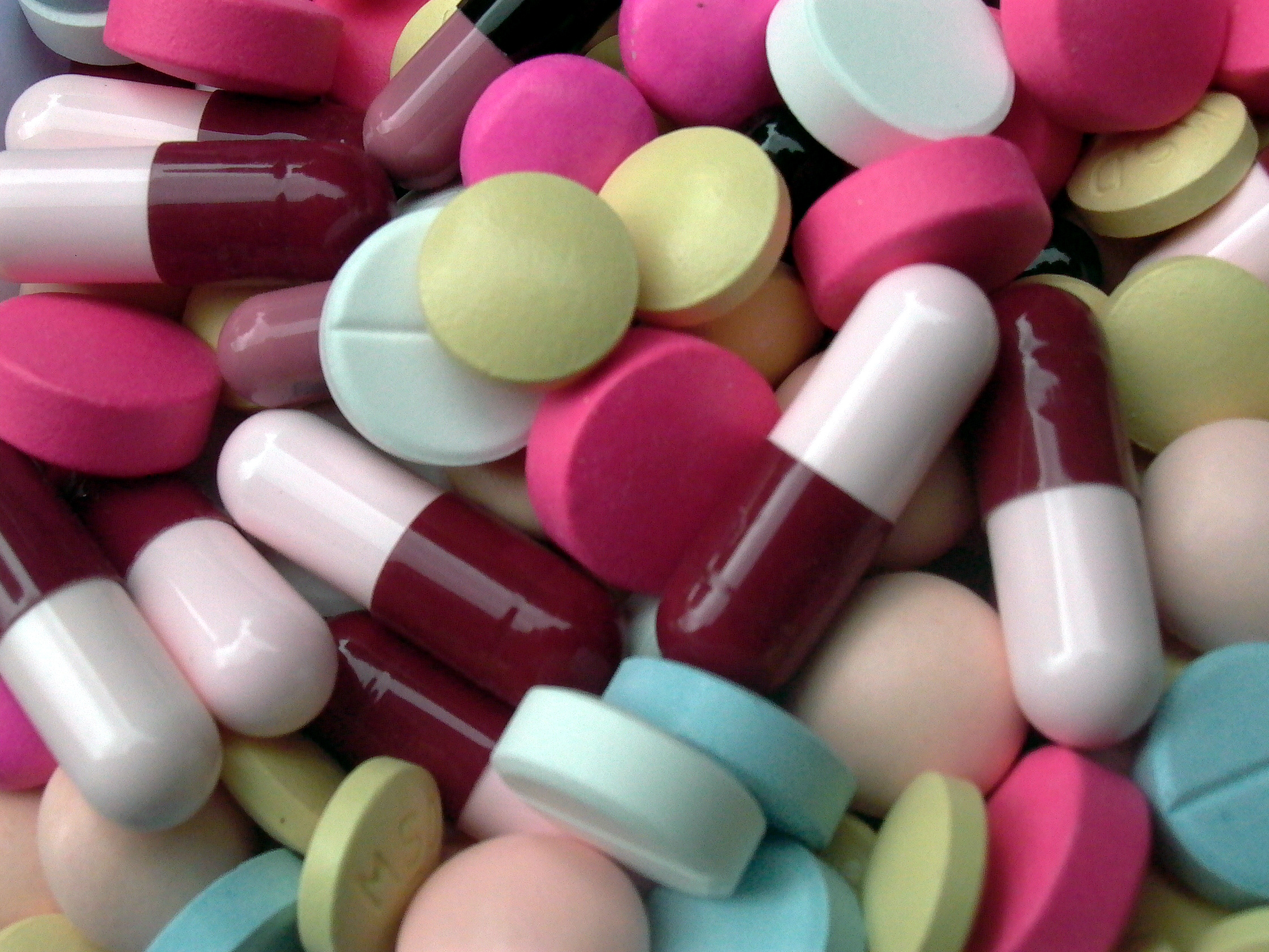 antibiotics_pills