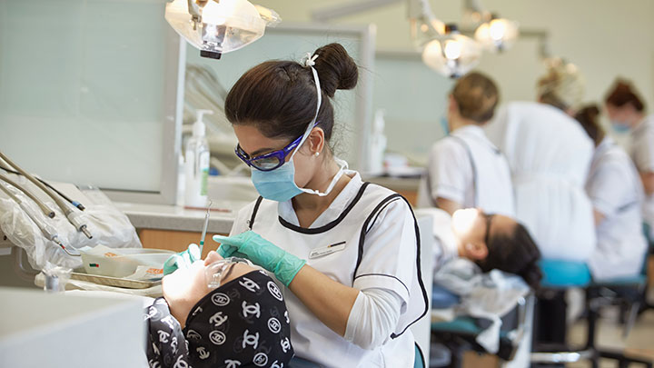 indian-dental-student